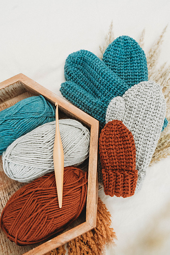 Crochet Knit-Look Mittens photo 7