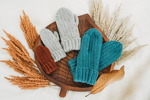 Crochet Knit-Look Mittens photo 10