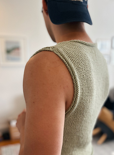 Ravelry: The Summer Friday Tank pattern by Kevin Haggerty