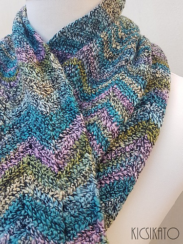 Vertical Golden Gate Waves Cowl photo 6