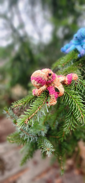Ravelry: Grumpy Mini Octopus pattern by Whitney Kirby