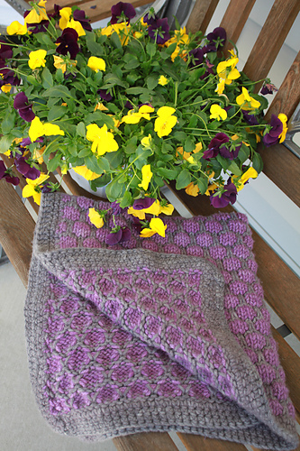 Bulky Baby Bubble Blanket photo 3