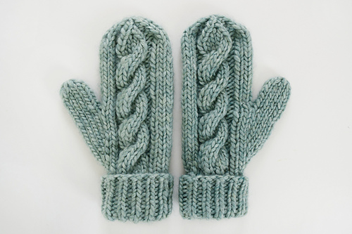 Classic Cabled Hat and Mittens photo 3