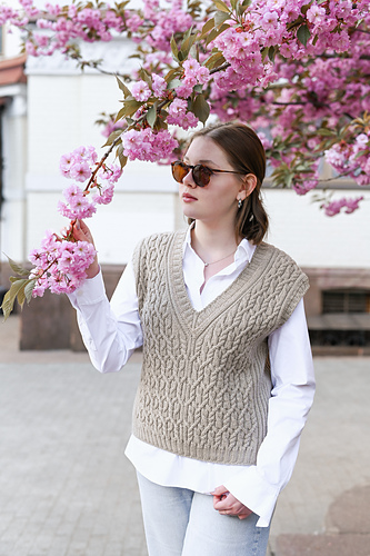 Vinca Vest