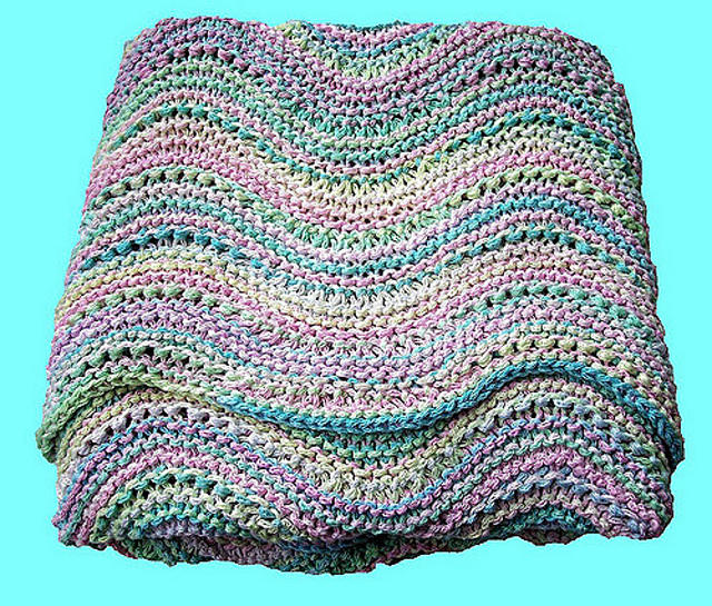Ravelry Wavy Baby Blanket pattern by Haley Waxberg