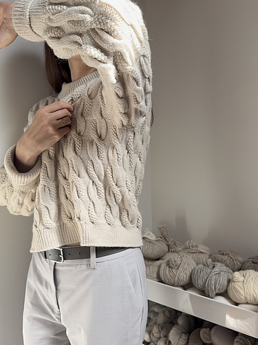 Knitonomy Pearl Genser - Magdalena Parker