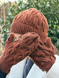 shown with #knitonomygraylinghat