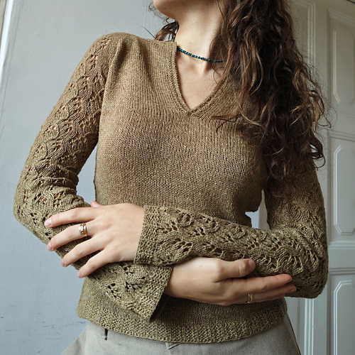 Ravelry: Chérie Blossom Tee pattern by Noémie Dodart