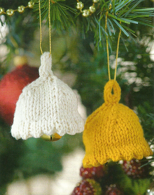 Ravelry Christmas Bell pattern by Jane Burns