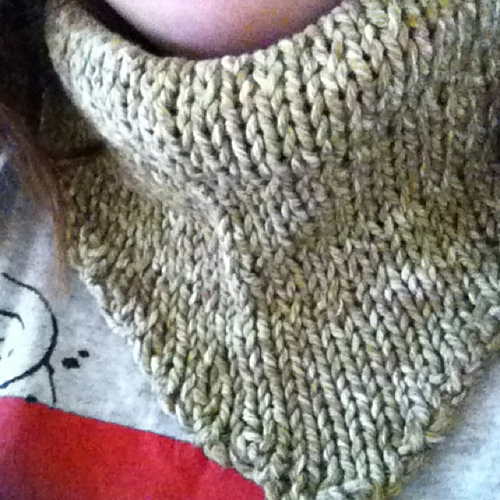 Green Grass of Spring Shawl photo 3