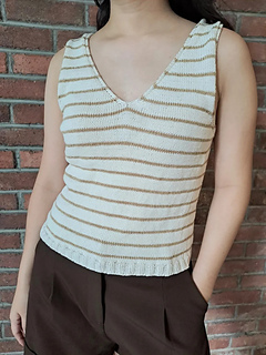 Size 3 modelled with 8 cm (3 inches) of positive ease