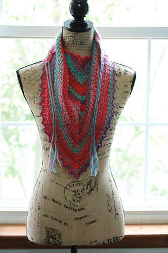 V-eekender Scarf/Shawlette photo 3