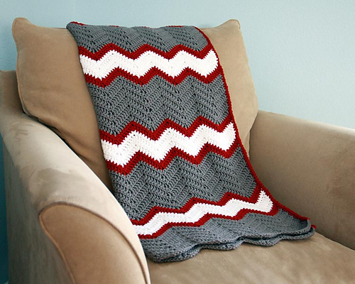 Vintage Chevron blanket photo 1
