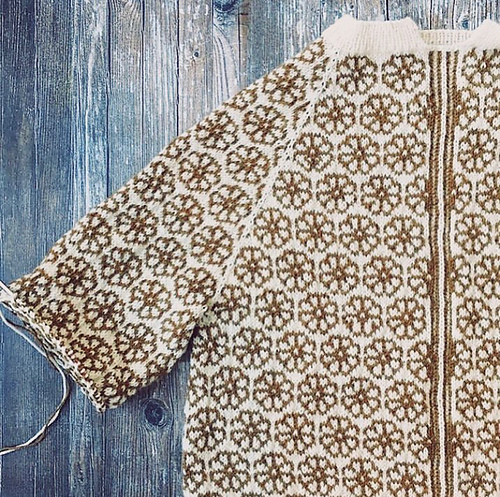 Garntopiakofte // Garntopia cardigan - Linn Romslo Melås (@sofakroken)
