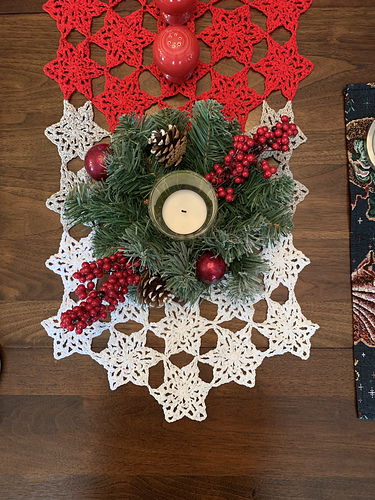 Snowflake Table Runner photo 3