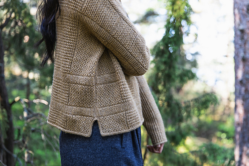 Ravelry: Viburna pattern by Fabienne Gassmann