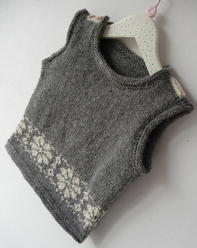 Rose Winter Vest photo 5