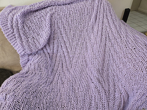 Elongated Chevron Rib Stitch Blanket