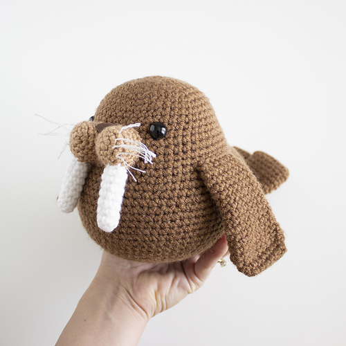 Ravelry Amigurumi Walrus pattern by Lauren Espy