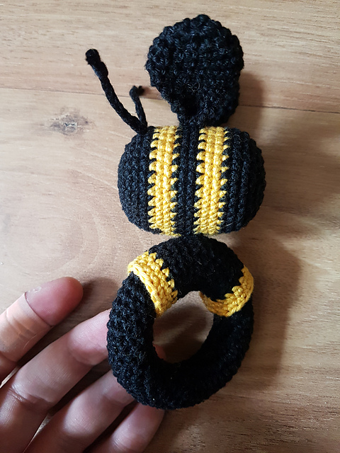 bumble bee rattle