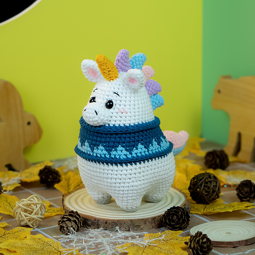 chubby-xmas-unicorn-1A_medium.jpg