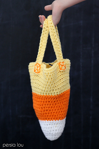 Ravelry: Candy Corn Trick or Treat Bag pattern by Alexis Middleton