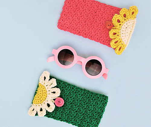 The Happy Daisy Glasses Pouch photo 1