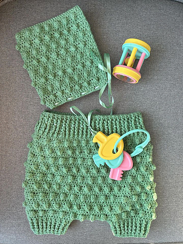 Poppa babyromper og kyse - Hekletante design