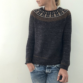 size 1 (approximately 4 inches positive ease at bust)