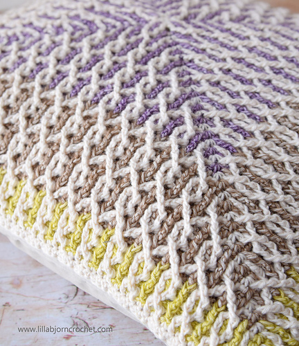 Brioche Infinity Pillow photo 5