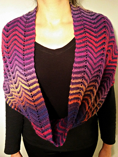 Vertical Golden Gate Waves Cowl photo 4