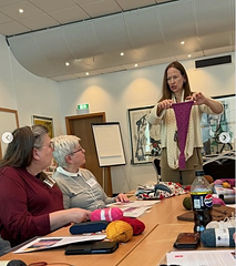 Tuck workshop at Knitting Weekend NSF.