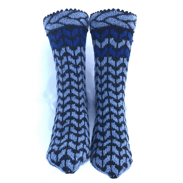 Ravelry liwes' Blue and black socks