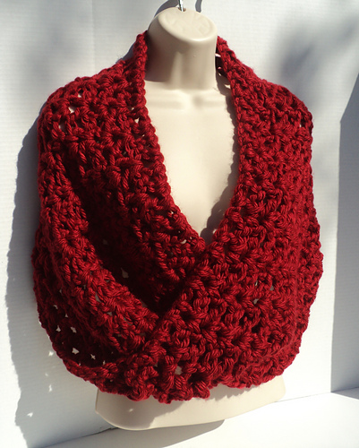 Simple Elegance (Mobius cowl, Neck Scarf, Shawl) photo 4