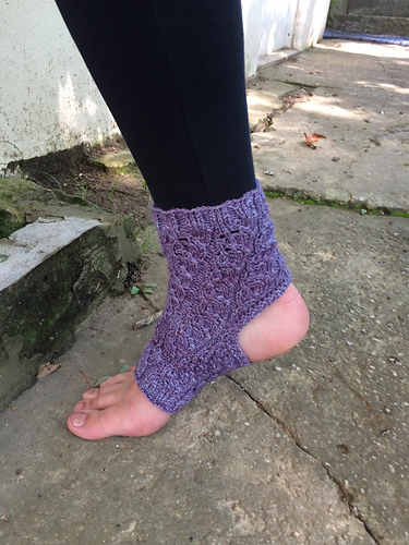 Spiraling Leaves Yoga Socks photo 4