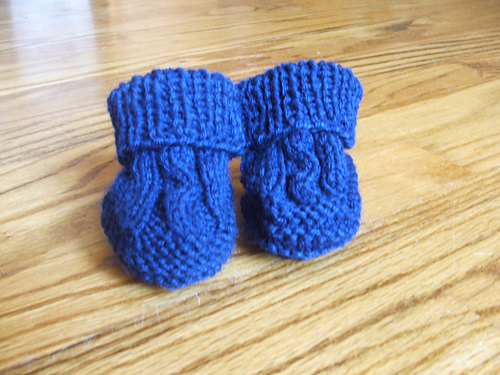 Ravelry: Two Needle Cable Knit Baby Booties pattern by Barbara Breiter