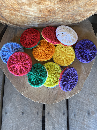 Hubcap Dish Scrubby photo 2