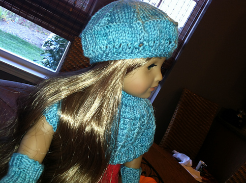 Eyelet Beret photo 6