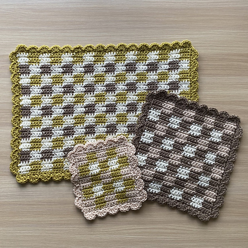 Checked Mat (Coaster & Placemat)