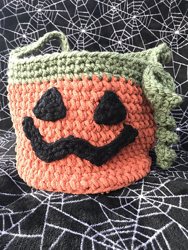 Jack-O-Lantern Treat Basket photo 2