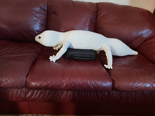 Stor Leopard gecko” plush - Beth Mulligan of Skyfire Creations