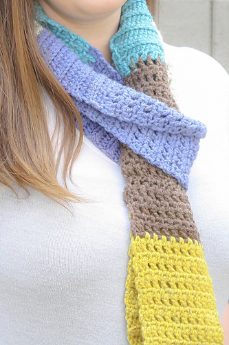 Three Stitch Infinity Scarf photo 1