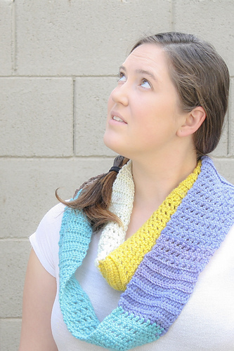 Three Stitch Infinity Scarf photo 3