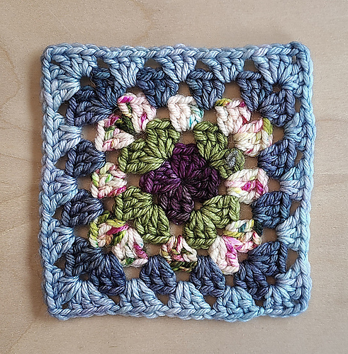 Strikket Gøyala Granny Square - 