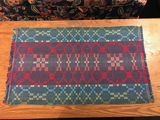 Coffee table topper - sewing thread thin weft, dark side