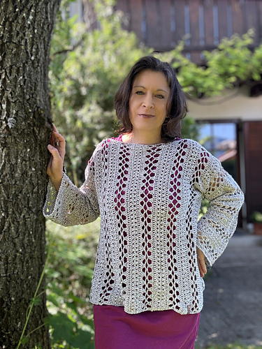 Azalee Pullover & Shirt photo 4