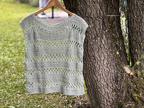 Azalee Pullover & Shirt photo 8