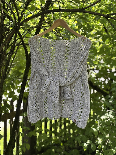 Azalee Pullover & Shirt photo 9