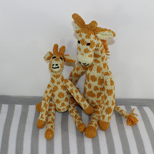 Ravelry Cute Mother and Baby Giraffe Toys pattern by Christine Grant