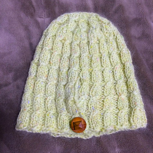 p.22 Cabled Cap 縄編みのキャップ 다른 모습 1